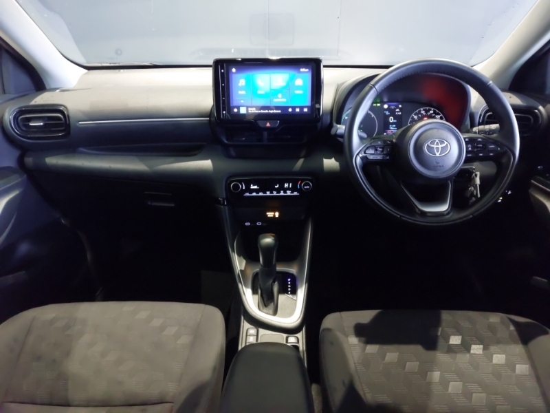 Toyota Yaris 1.5 Hybrid Icon Cvt BN74YRO White #3