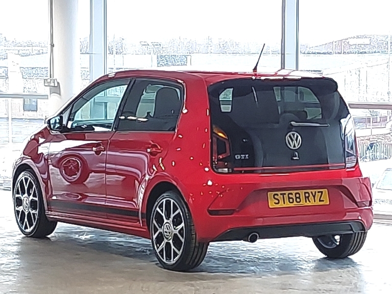 Volkswagen Up 1.0 115Ps Up Gti ST68RYZ Red #2
