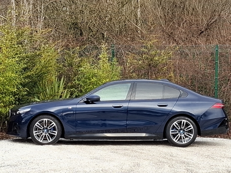 BMW 5 Series 530E M Sport SY75PXN Blue #4