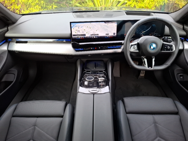 BMW 5 Series 530E M Sport SY75PXN Blue #3