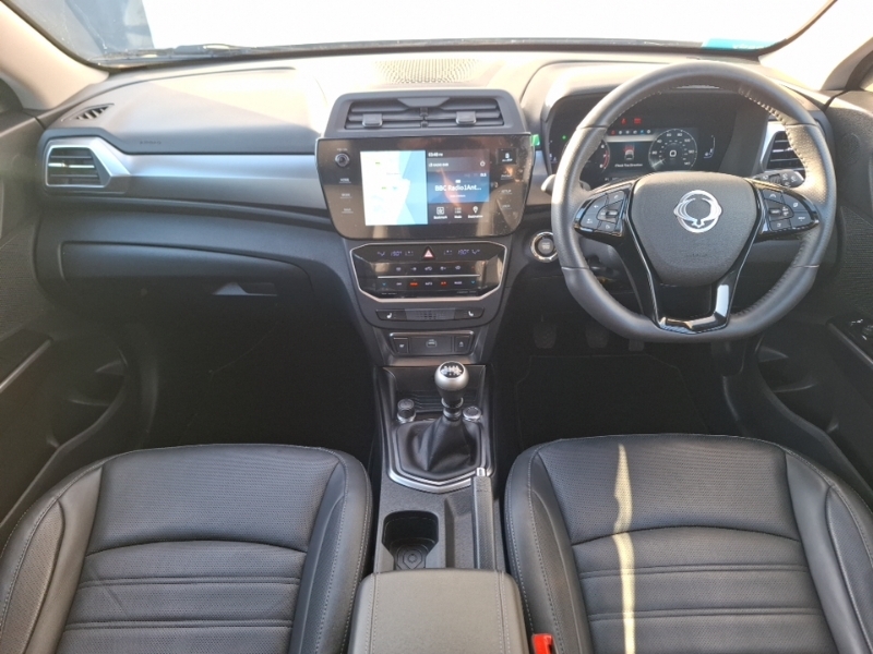 SsangYong Tivoli 1.5 K40 Black #3