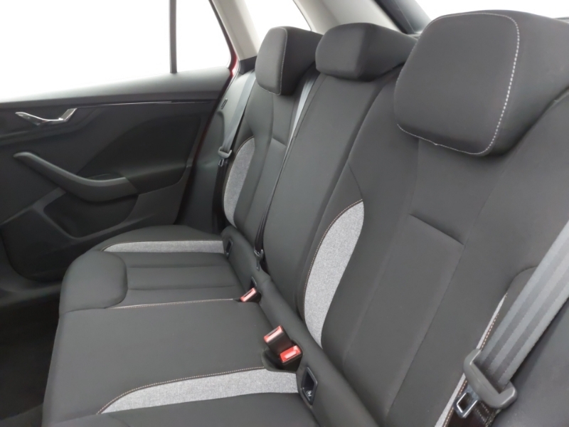 Skoda Kamiq 1.0 Tsi 95 Se Edition SK25FPF Red #6