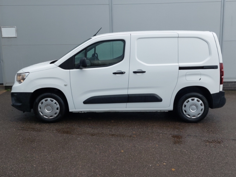 Vauxhall Combo 2000 1.5 Turbo D 75Ps H1 Edition Van DN69HXH White #4