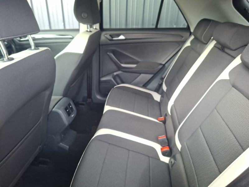 Volkswagen T-Roc 2.0 Tdi 4Motion Sel ET68HOH Black #6