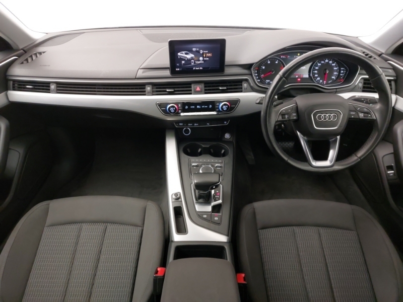 Audi A4 35 Tdi Se S Tronic YA19FAJ White #3