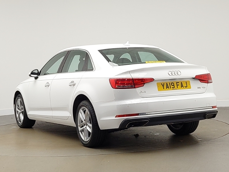 Audi A4 35 Tdi Se S Tronic YA19FAJ White #2