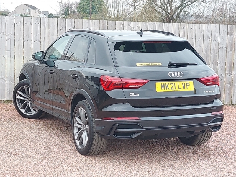 Audi Q3 35 Tfsi Black Edition MK21LVP Black #2