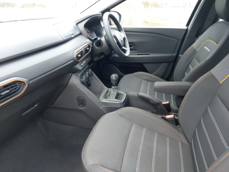 Dacia Sandero Stepway 1.0 Tce Essential SA71VKD Black #5