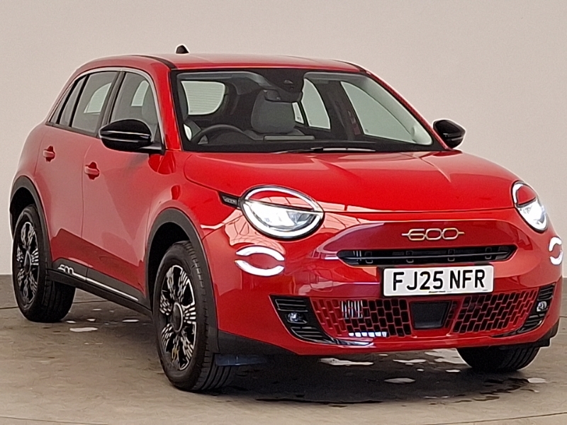Fiat 600 1.2 Hybrid 48V Edct-6 Red