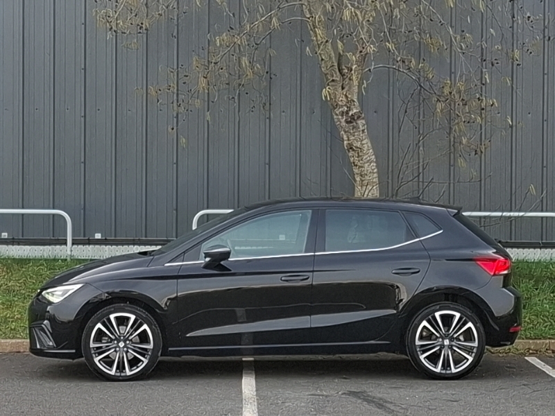 Seat Ibiza 1.0 Tsi 115 Xcellence Lux Dsg Black #4