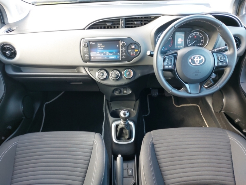 Toyota Yaris 1.5 Vvt-i Icon SN67WFO Silver #3