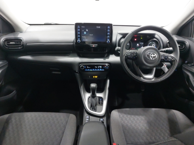 Toyota Yaris 1.5 Hybrid Design Cvt AO72XHN White #3