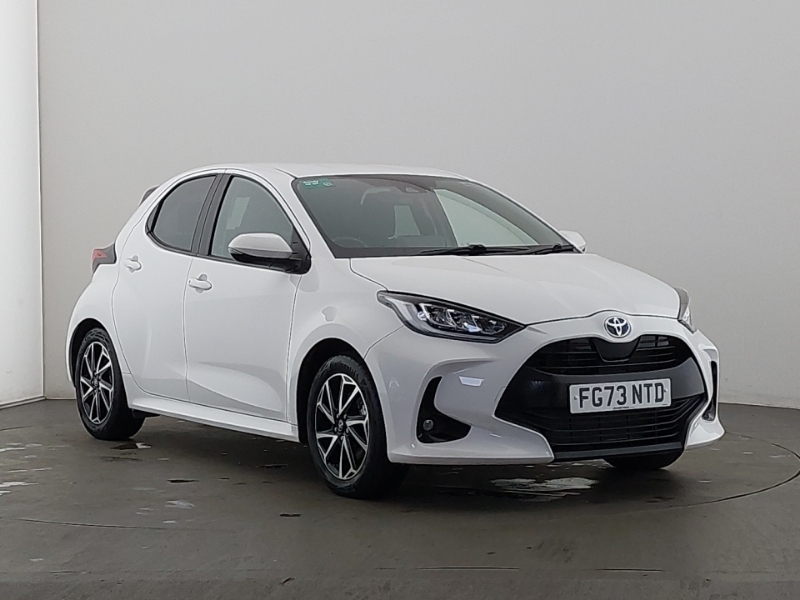 Toyota Yaris 1.5 Hybrid Design Cvt Nav White