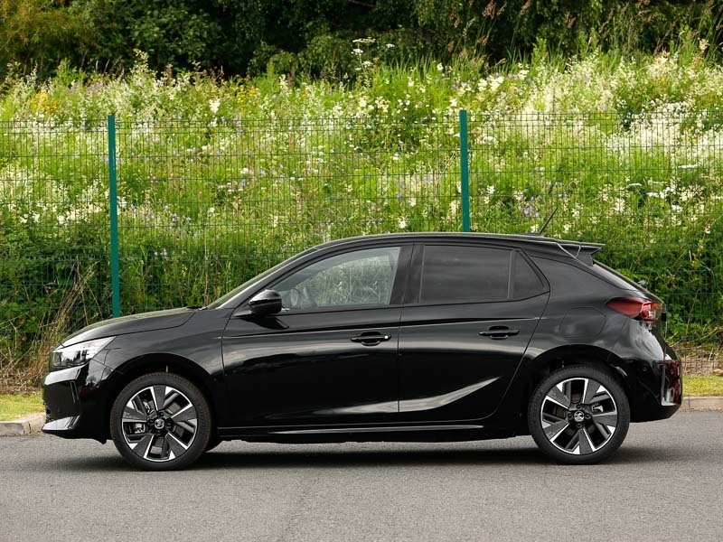 Vauxhall Corsa-e 100Kw Ultimate 50Kwh Black #4