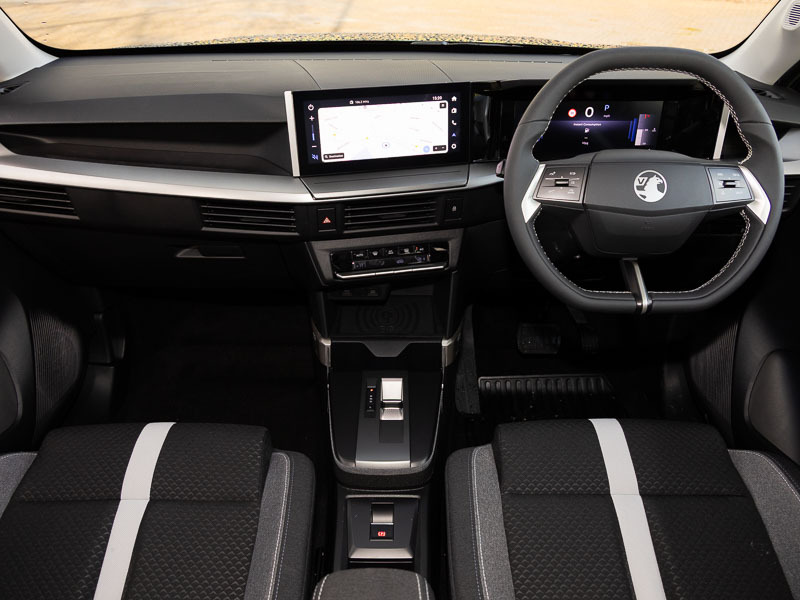 Vauxhall Frontera 1.2 Hybrid 136 Gs E-dct6 7 Seat Black #3