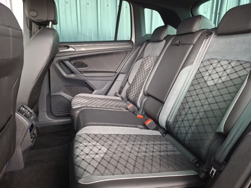 Volkswagen Tiguan 2.0 Tdi R-line Dsg BV72SKN White #6