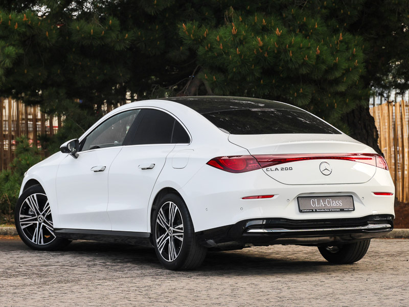 Mercedes-Benz CLA Class Cla 200 Sport Executive White #2