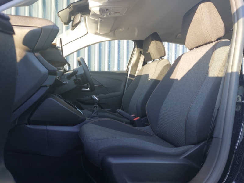 Peugeot 208 1.2 Puretech 100 Style SB25WNN Black #5