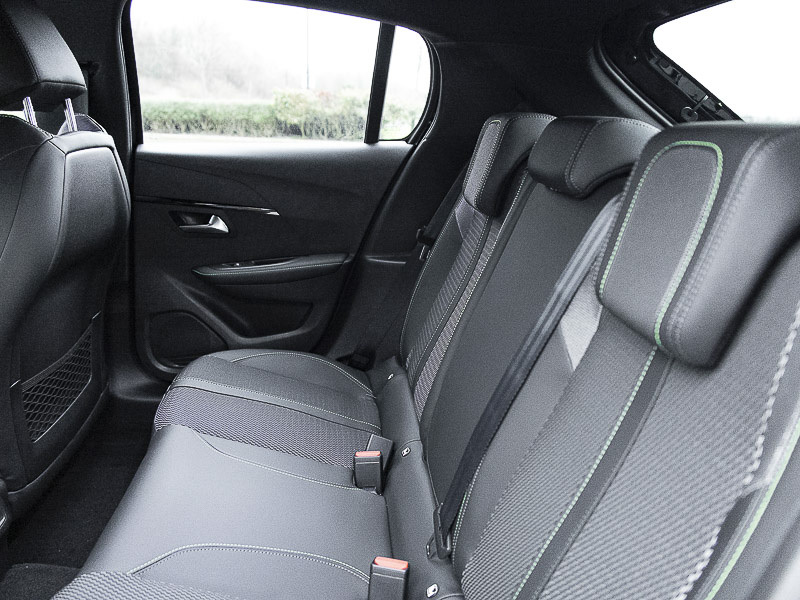 Peugeot 208 1.2 Puretech 100 Gt SG26WFX Black #6