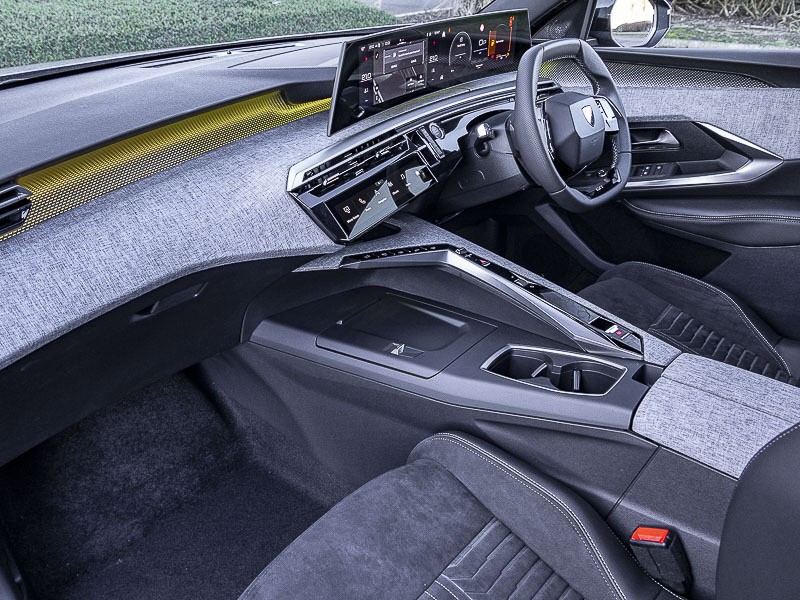 Peugeot 5008 1.2 Hybrid 136 Gt E-dsc6 Grey #5