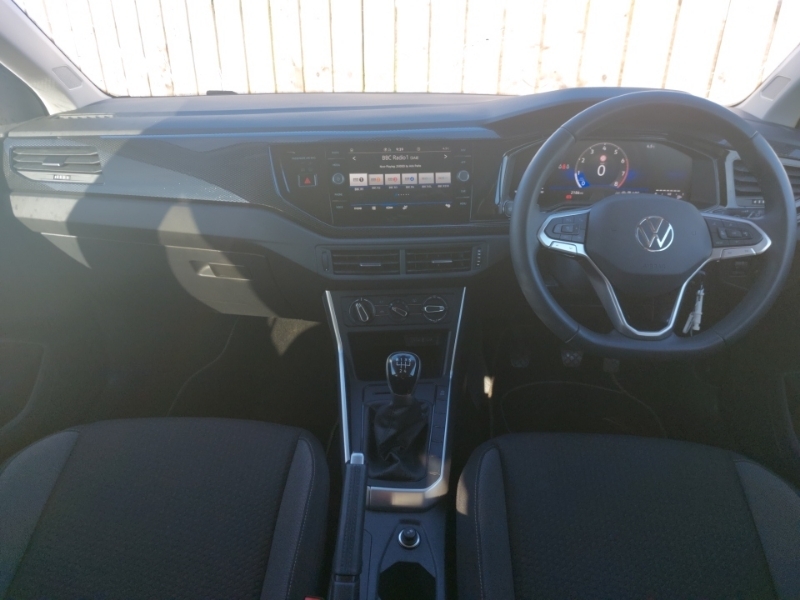 Volkswagen Polo 1.0 Tsi Match PX74ZHV White #3