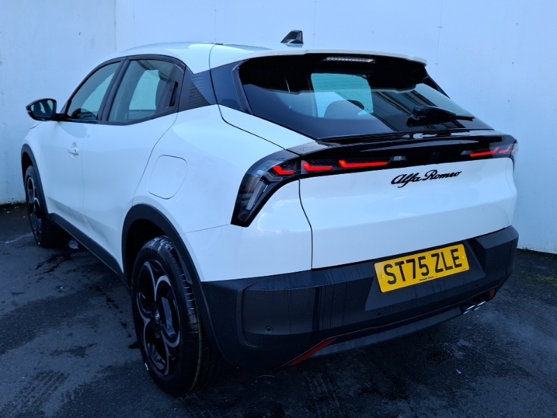 Alfa Romeo Junior 1.2 Turbo Ibrida White #2
