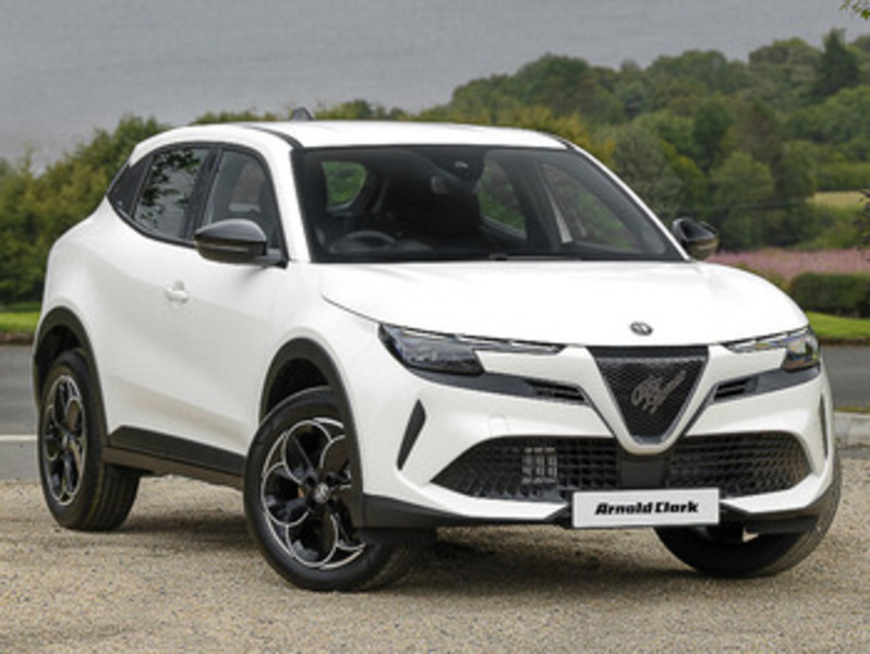 Alfa Romeo Junior 1.2 Turbo Ibrida White