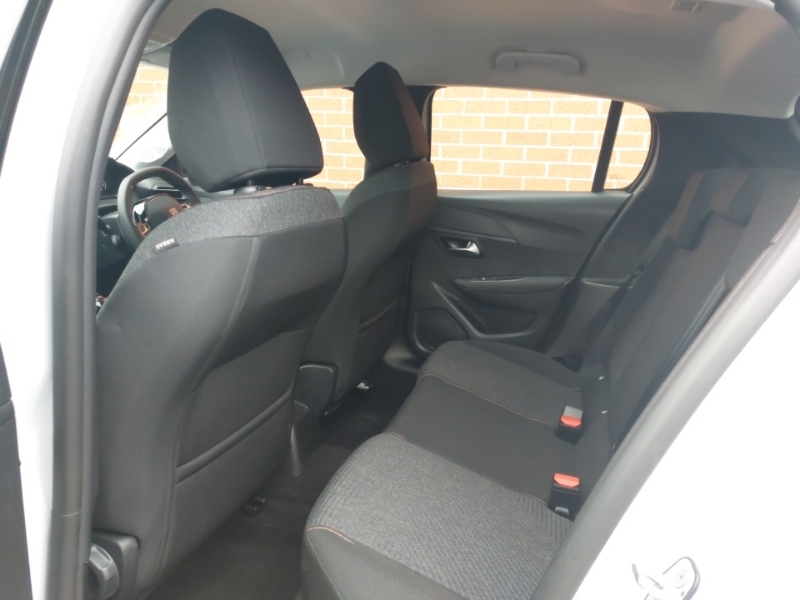 Peugeot 208 1.2 Puretech 100 Style SB25VSO White #6