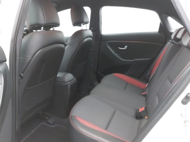 Hyundai I30 1.6T Gdi Turbo White #6