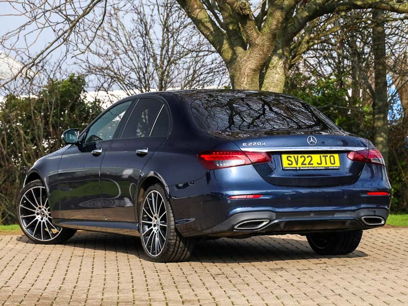 Mercedes-Benz E Class E220d 200 Amg Line Night Ed Prem 9G-tronic SV22JTO Blue #2