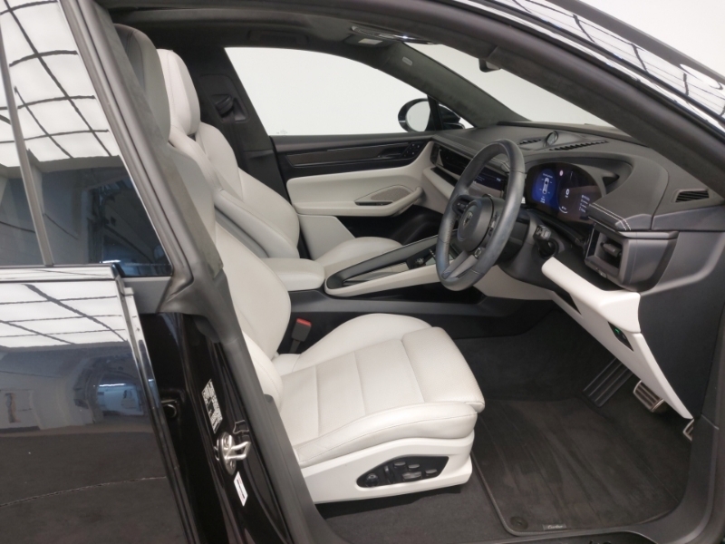 Porsche Macan 470Kw Turbo 100Kwh SL74ZBG Black #6