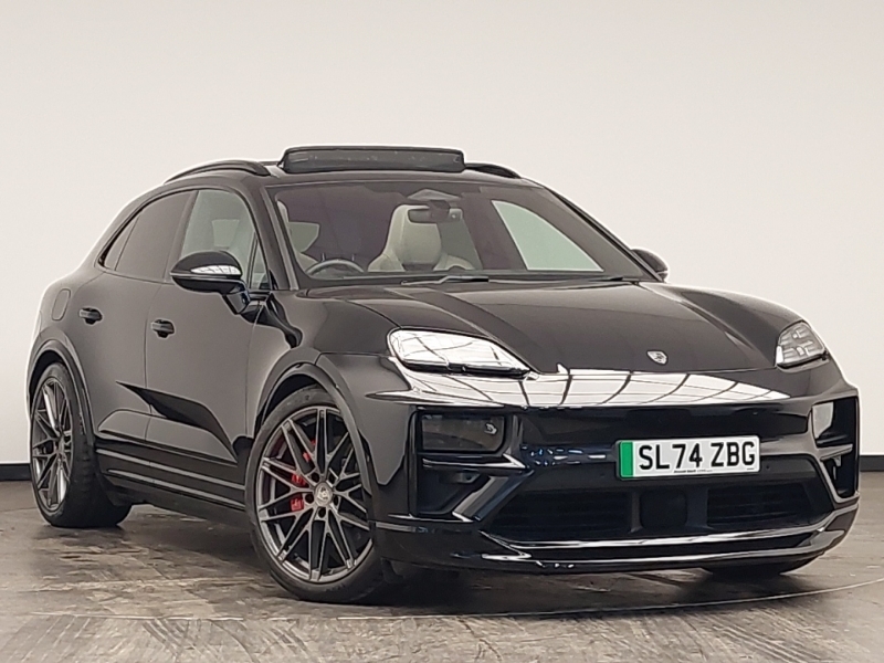 Porsche Macan 470Kw Turbo 100Kwh Black