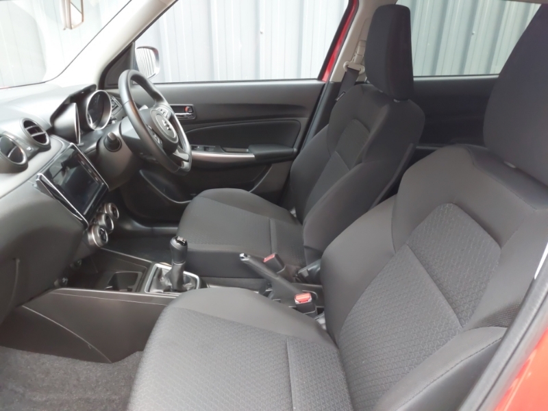 Suzuki Swift 1.2 Dualjet 83 12V Hybrid Sz5 Allgrip SP23NBE Red #5