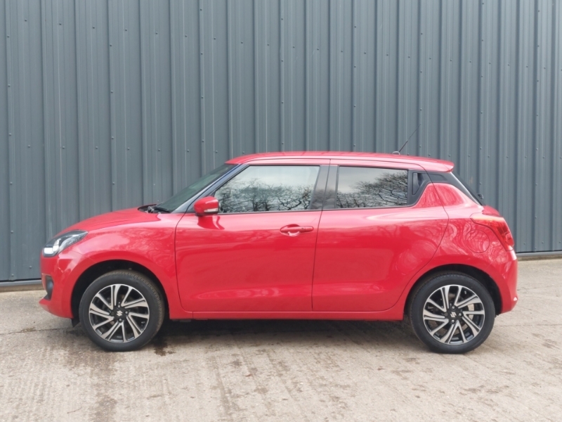 Suzuki Swift 1.2 Dualjet 83 12V Hybrid Sz5 Allgrip SP23NBE Red #4
