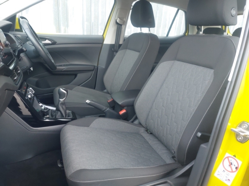 Volkswagen T-Cross 1.0 Tsi Life NG24LZF Yellow #5