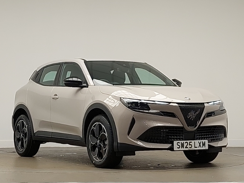 Alfa Romeo Junior 1.2 Turbo Ibrida Beige