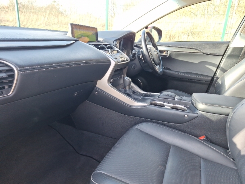 Lexus NX 300H 2.5 Luxury Cvt Premium Nav SK68UJJ Red #5