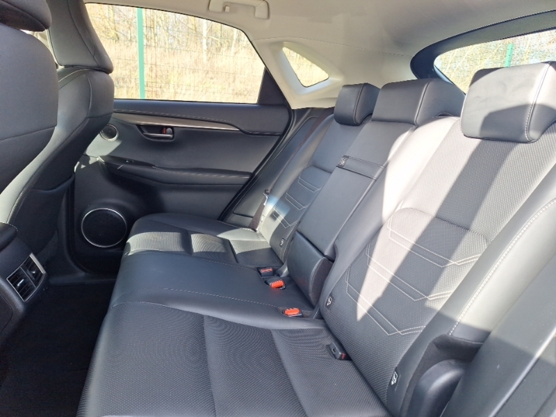 Lexus NX 300H 2.5 Luxury Cvt Premium Nav SK68UJJ Red #6