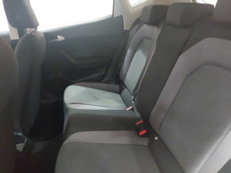 Seat Arona 1.0 Tsi Se Technology Ez WG70BKV White #6
