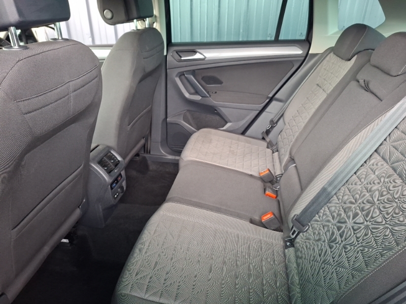 Volkswagen Tiguan 2.0 Tdi Life Dsg Black #6