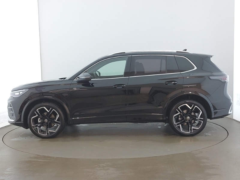 Volkswagen Tiguan 1.5 Etsi 150 R-line Dsg Black #4