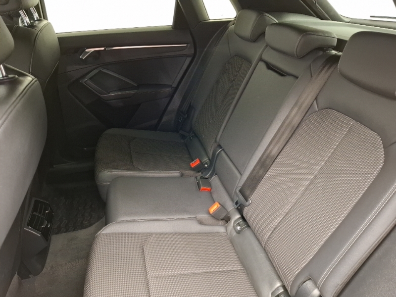 Audi Q3 35 Tdi Quattro S Line NG19WJO White #6