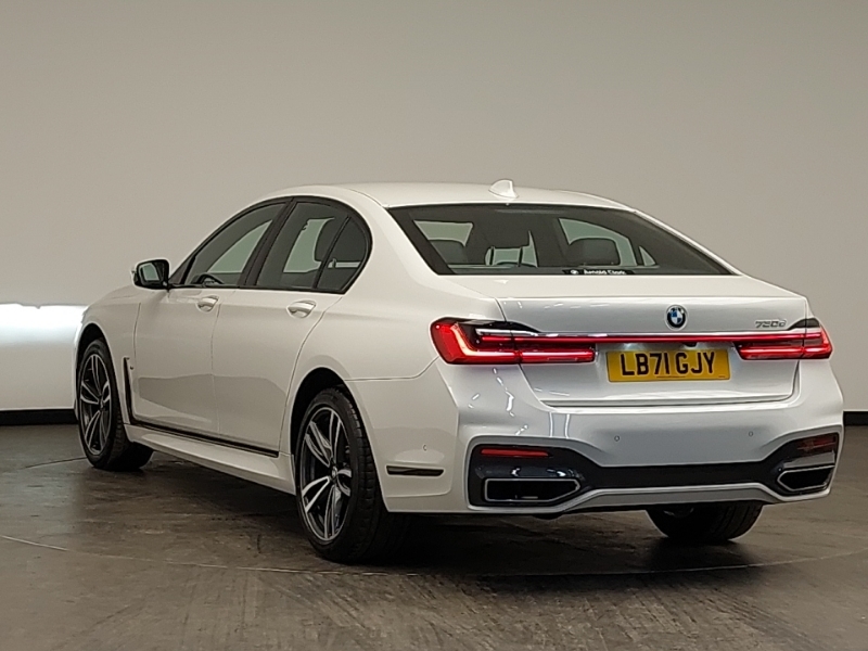 BMW 7 Series 730D Mht M Sport White #2