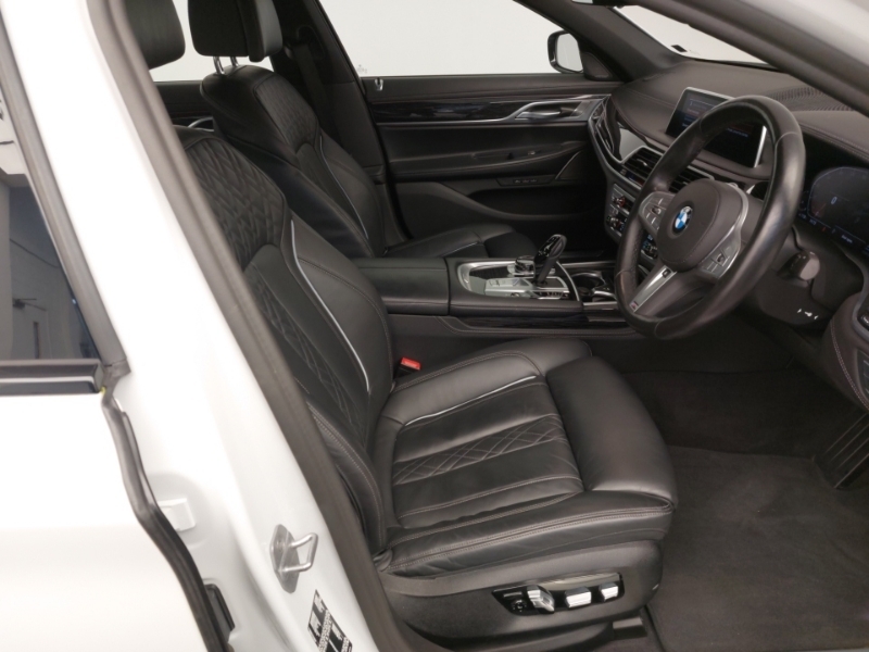 BMW 7 Series 730D Mht M Sport White #6