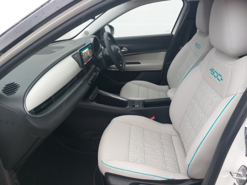 Fiat 600 1.2 Hybrid 48V La Prima Edct-6 White #5