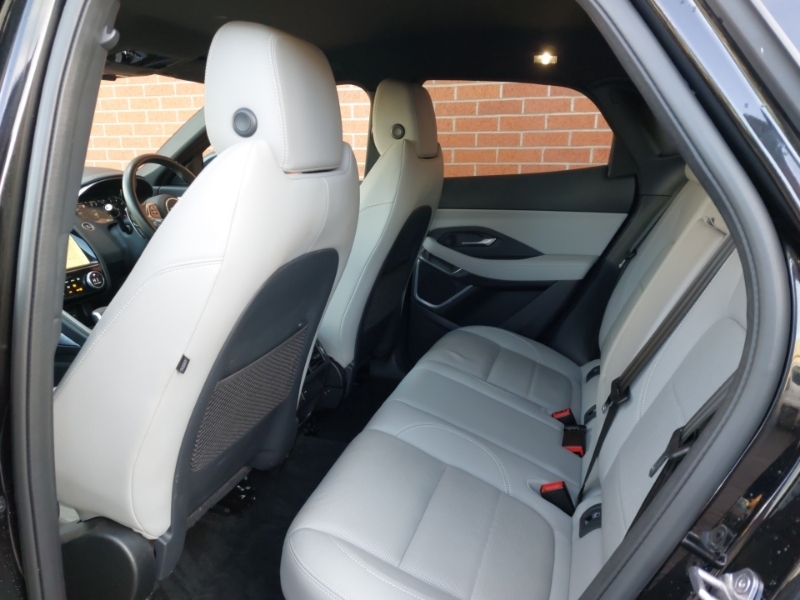 Jaguar E-Pace 1.5 P300e R-dynamic Se OE23BOF Black #6