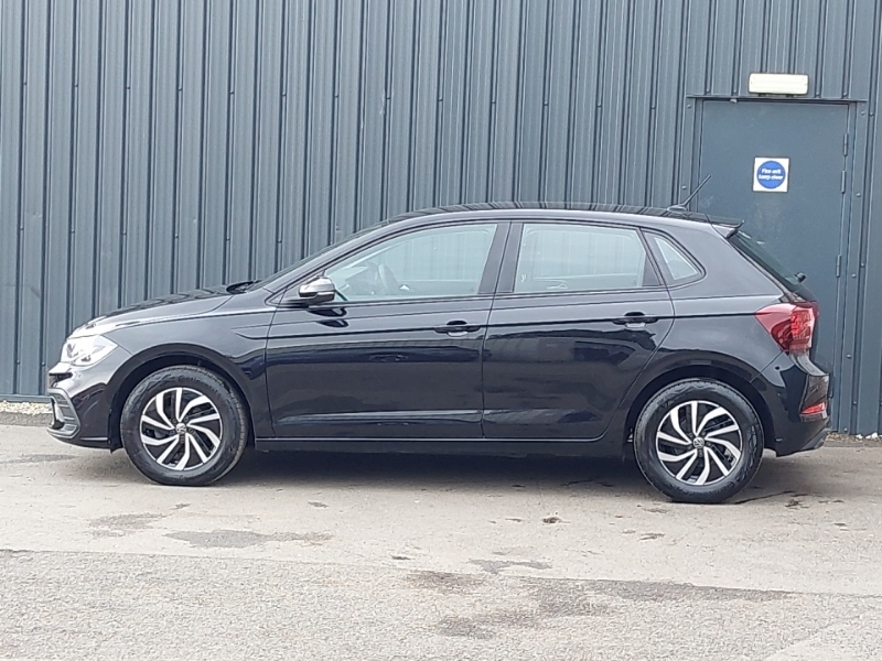 Volkswagen Polo 1.0 Tsi Life SX24BJJ Black #4