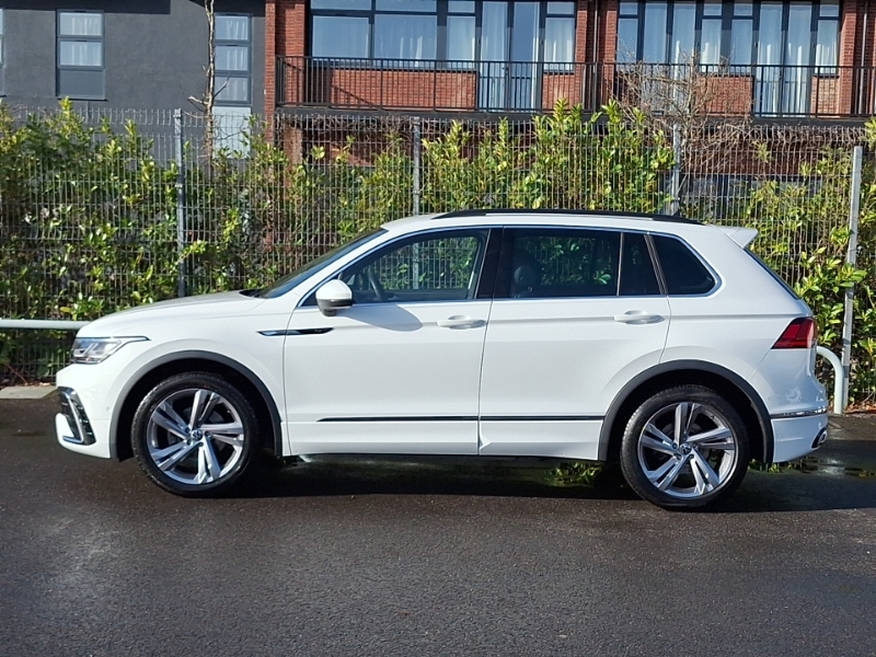 Volkswagen Tiguan 1.5 Tsi 150 R-line Edition Dsg BJ73NKO White #4