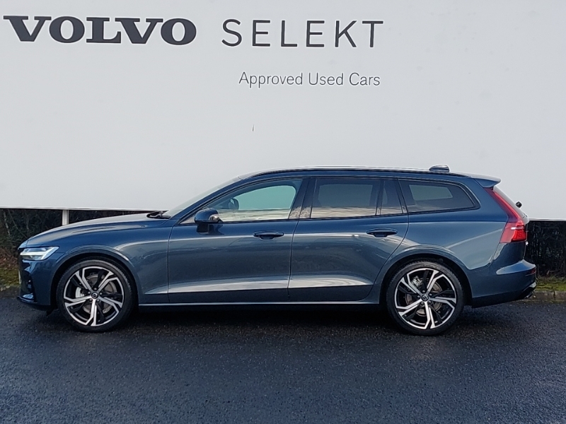 Volvo V60 2.0 B4p Plus Dark 7 Speed Blue #4