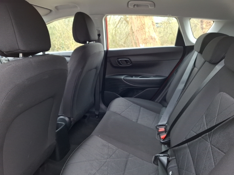 Hyundai Bayon 1.0 Tgdi 48V Mhev Se Connect Dct OV73RKE Red #6